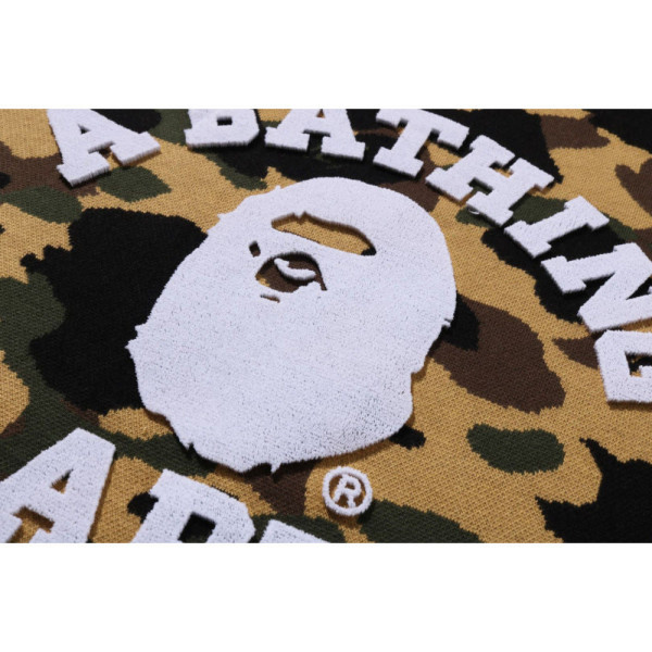 베이프 1ST 카모 자카드 컬리지 릴렉스핏 크루넥 스웻셔츠 2컬러 1L30113307