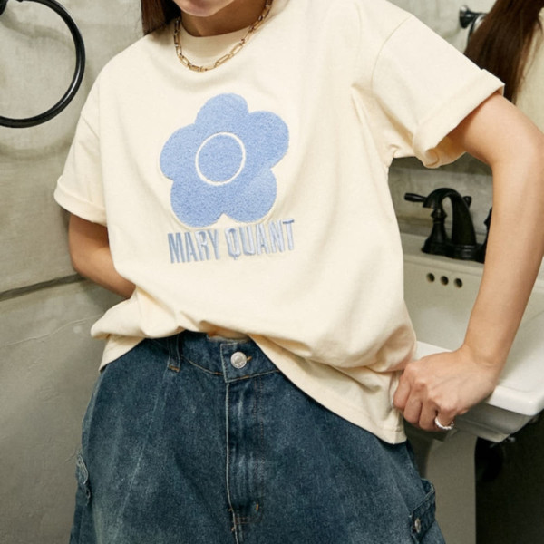 퍼블럭스 MARY QUANT 사가라 자수 티셔츠 5컬러 3223375300010