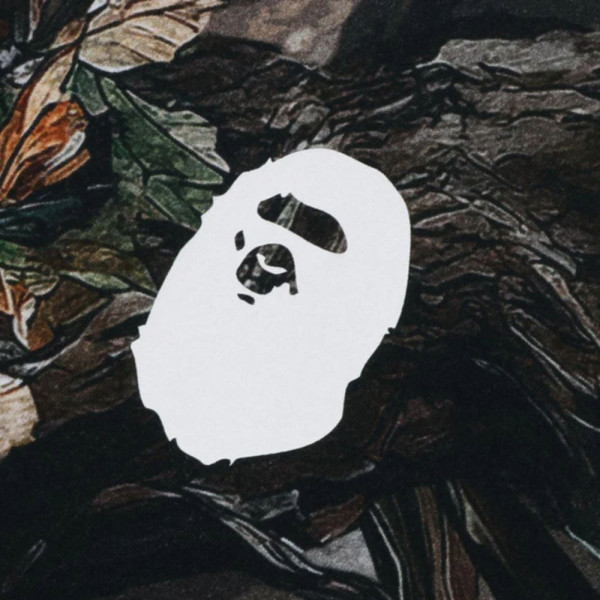 베이프 트리 엣지 카모 릴렉스핏 LS 티셔츠 2컬러 1L80111011