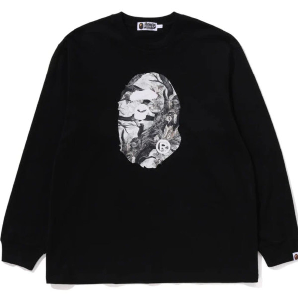 베이프 트리 엣지 카모 에이프 헤드 릴렉스핏 LS 티셔츠 2컬러 1L80111305