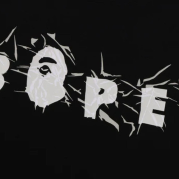 베이프 링클 베이프 로고 릴렉스핏 티셔츠 2컬러 1L80110324