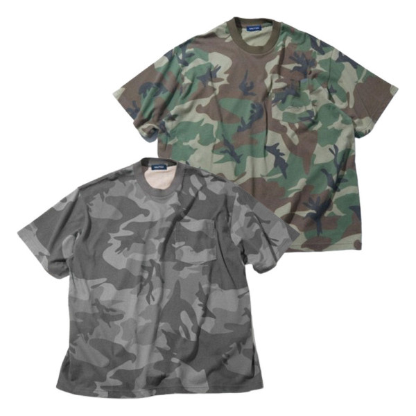 프릭스스토어 노티카 빅 실루엣 히든 로고 카모플라 무늬 크루넥 포켓 티셔츠 2컬러 1026207500200