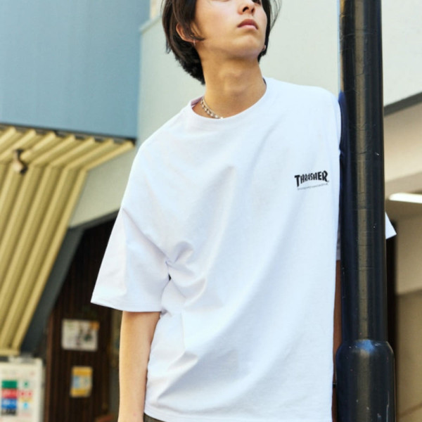 프릭스스토어 별주 THRASHER 빅 실루엣 Japan Art 백 프린트 티셔츠 2컬러 1226327600228