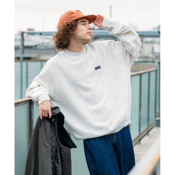 프릭스스토어 빅실루엣 원포인트 로고 라글란 슬리브 스핀들 스웨트 5컬러 1223248901264