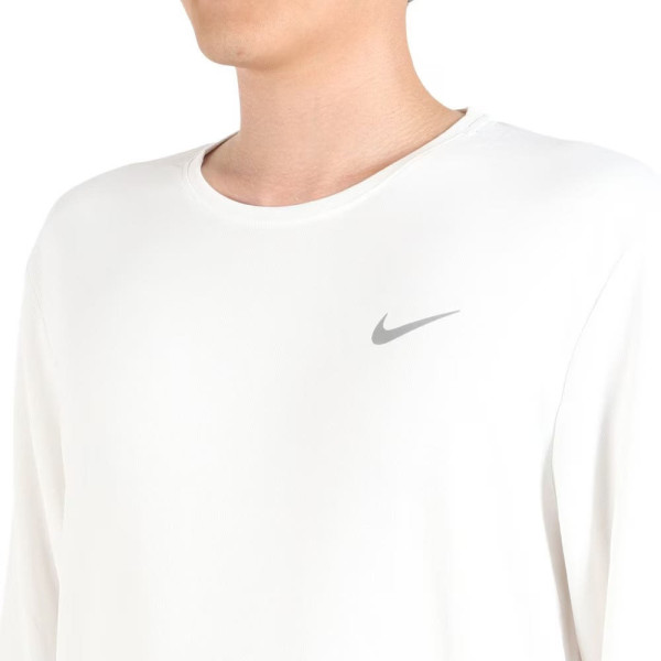 나이키 남성 컷소우 긴팔 러닝 드라이핏 UV 마일러 화이트 FB7071-100