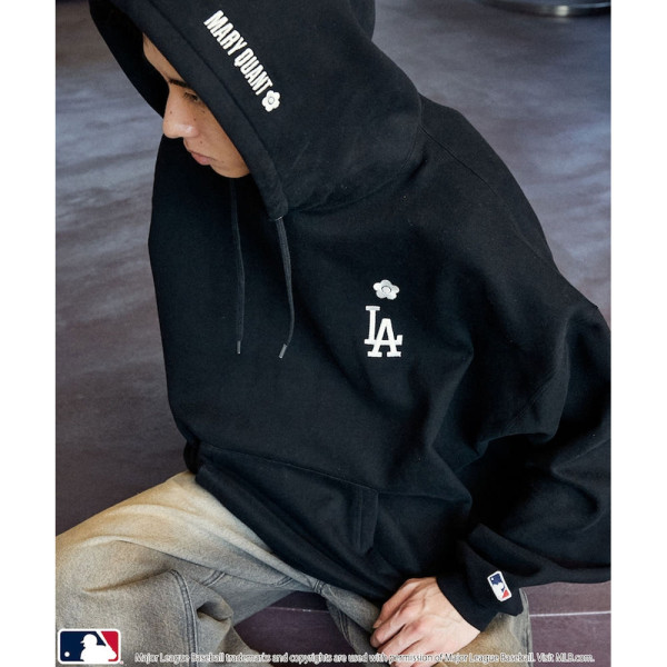 퍼블럭스 MARY QUANT 자수 스웨트 후디 3컬러 3110375300002