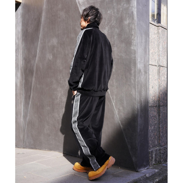 니들스 LHP 익스클루시브 트랙팬츠 C/PE 벨루어 블랙 7846110306