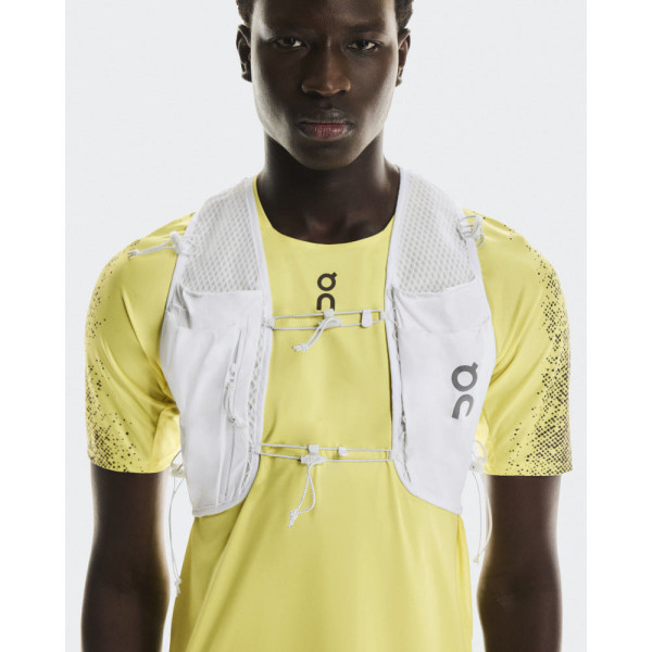 온러닝 울트라 베스트 프로 조끼 2컬러 2UF30130553