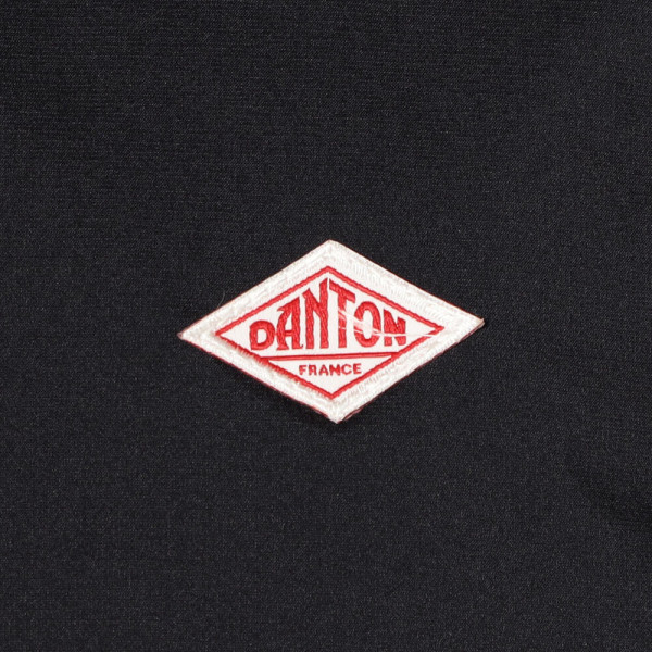 단톤 인슐레이션 논카라 카라리스 베스트 조끼 3컬러 DT-A0635 SNT DNB261M101-0002