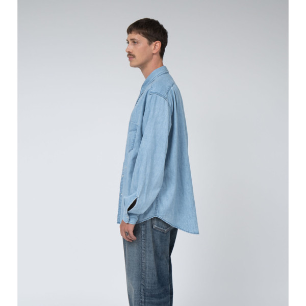 나나미카 레귤러 카라 라이트 데님 셔츠 2컬러 S25SG087