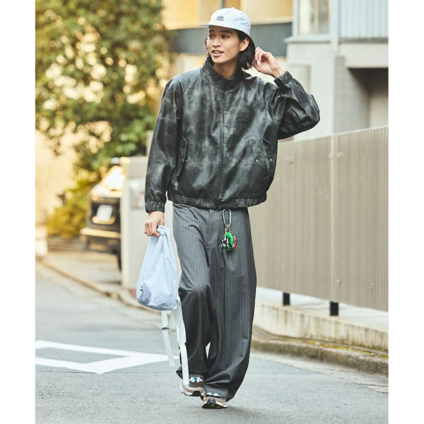 프릭스스토어 엄브로 별주 레더렛 스탠드 칼라 블루종 2컬러 1059394400032