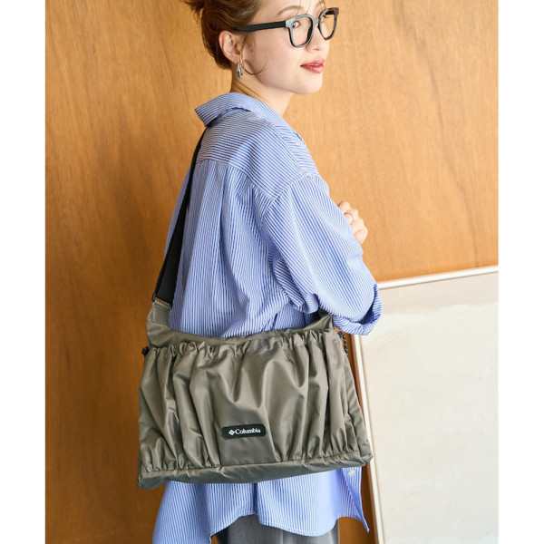 프릭스스토어 컬럼비아 별주 셔링 포켓 숄더백 1369129900009