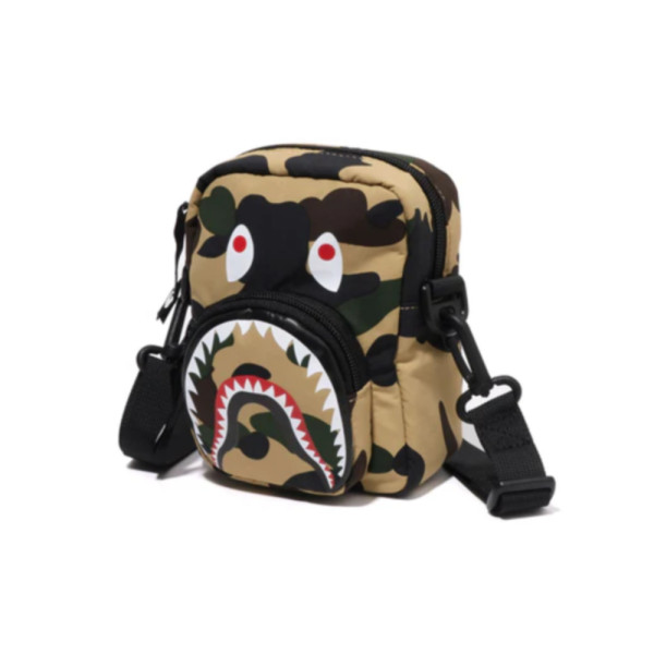 베이프 1ST 카모 샤크 미니백 2컬러 1L30190021